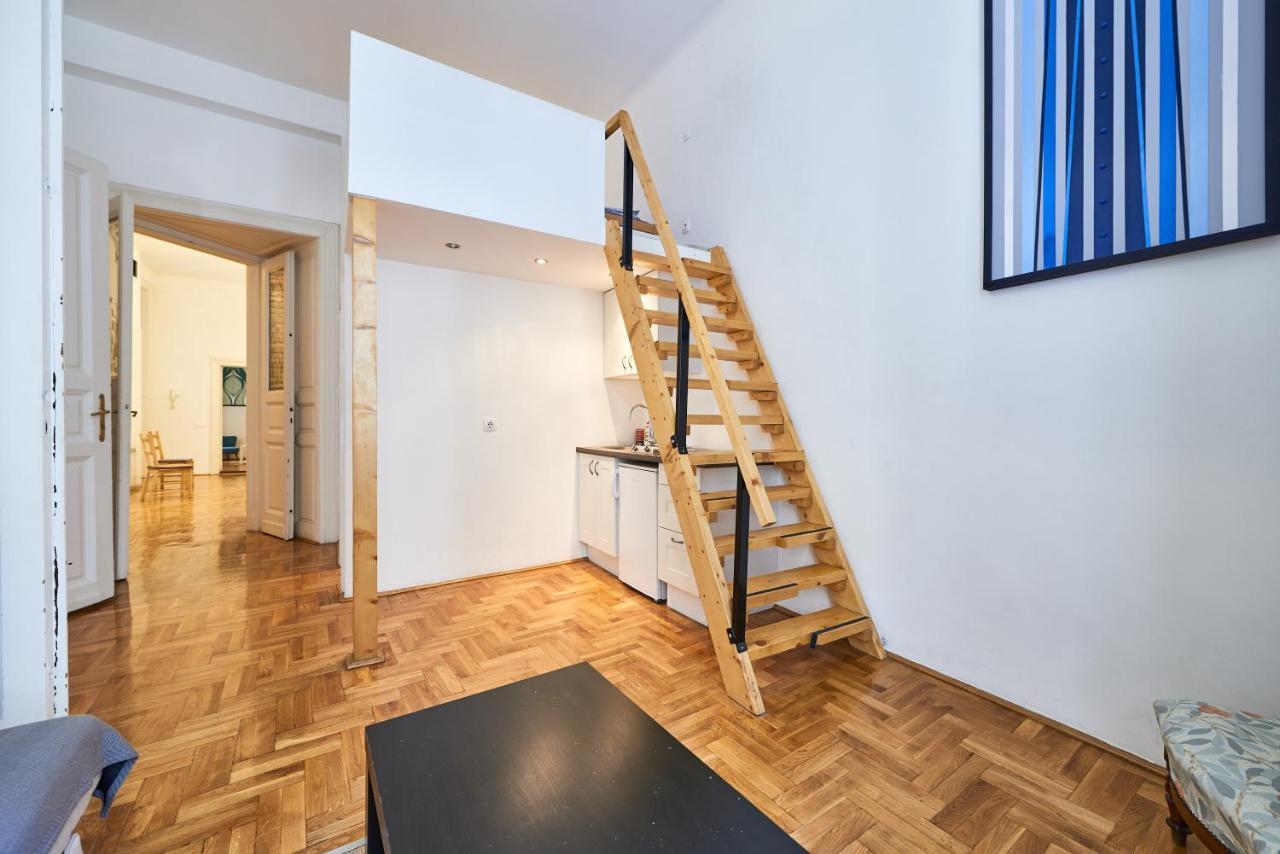 Large Apartment For Groups City Center Dist. VII Budapeszt Zewnętrze zdjęcie