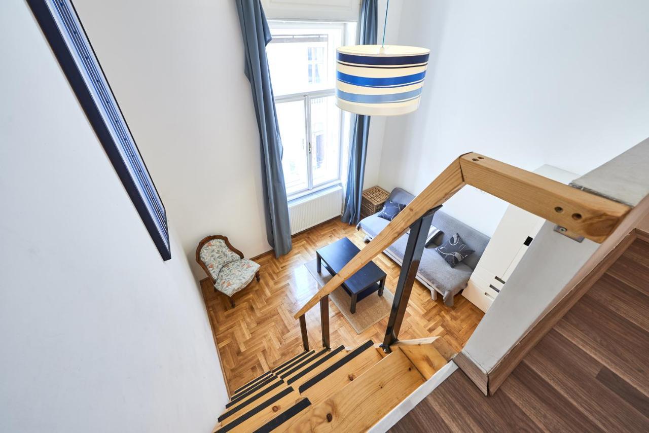 Large Apartment For Groups City Center Dist. VII Budapeszt Zewnętrze zdjęcie