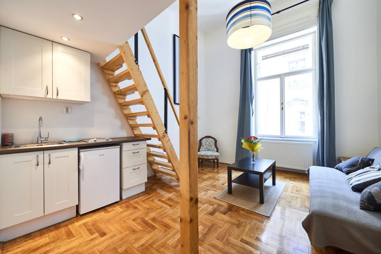 Large Apartment For Groups City Center Dist. VII Budapeszt Zewnętrze zdjęcie