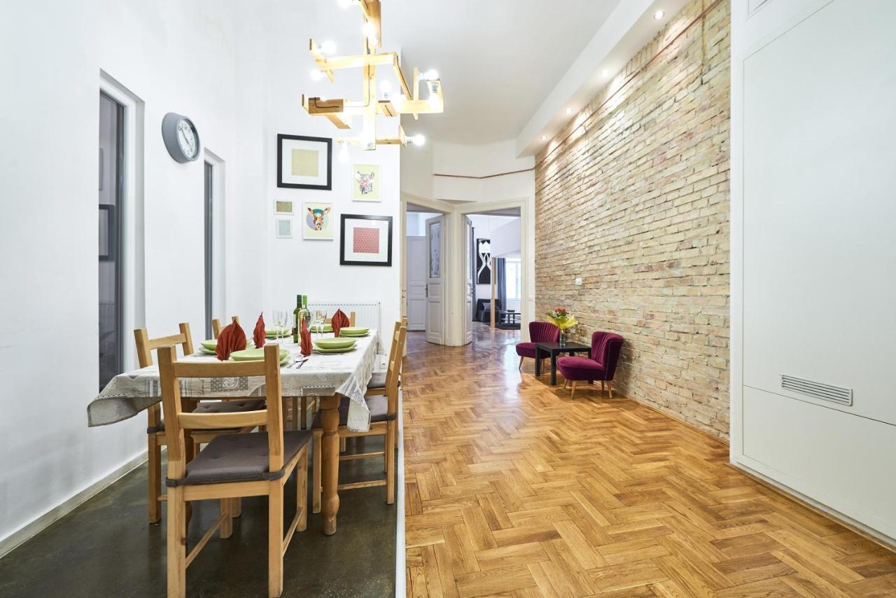 Large Apartment For Groups City Center Dist. VII Budapeszt Zewnętrze zdjęcie
