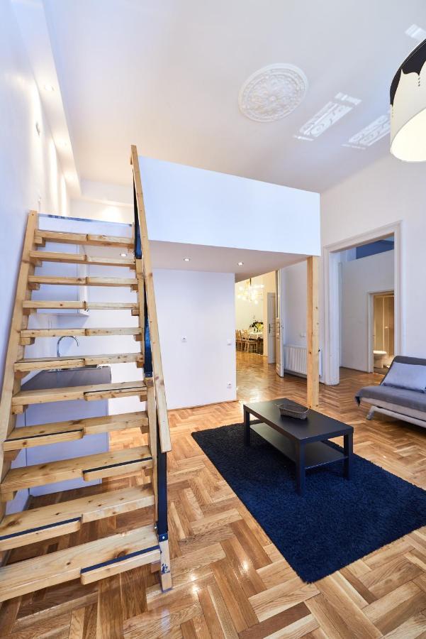 Large Apartment For Groups City Center Dist. VII Budapeszt Zewnętrze zdjęcie