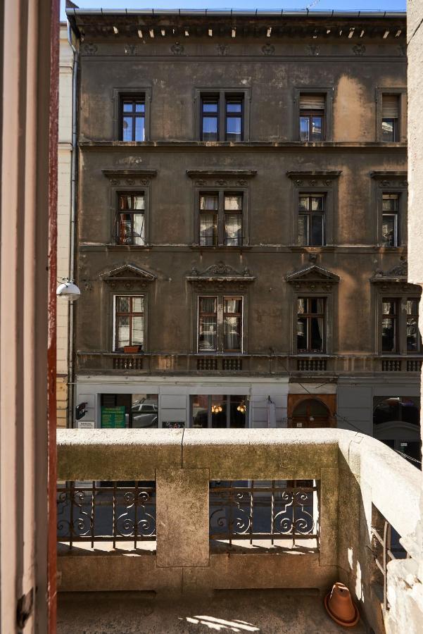 Large Apartment For Groups City Center Dist. VII Budapeszt Zewnętrze zdjęcie